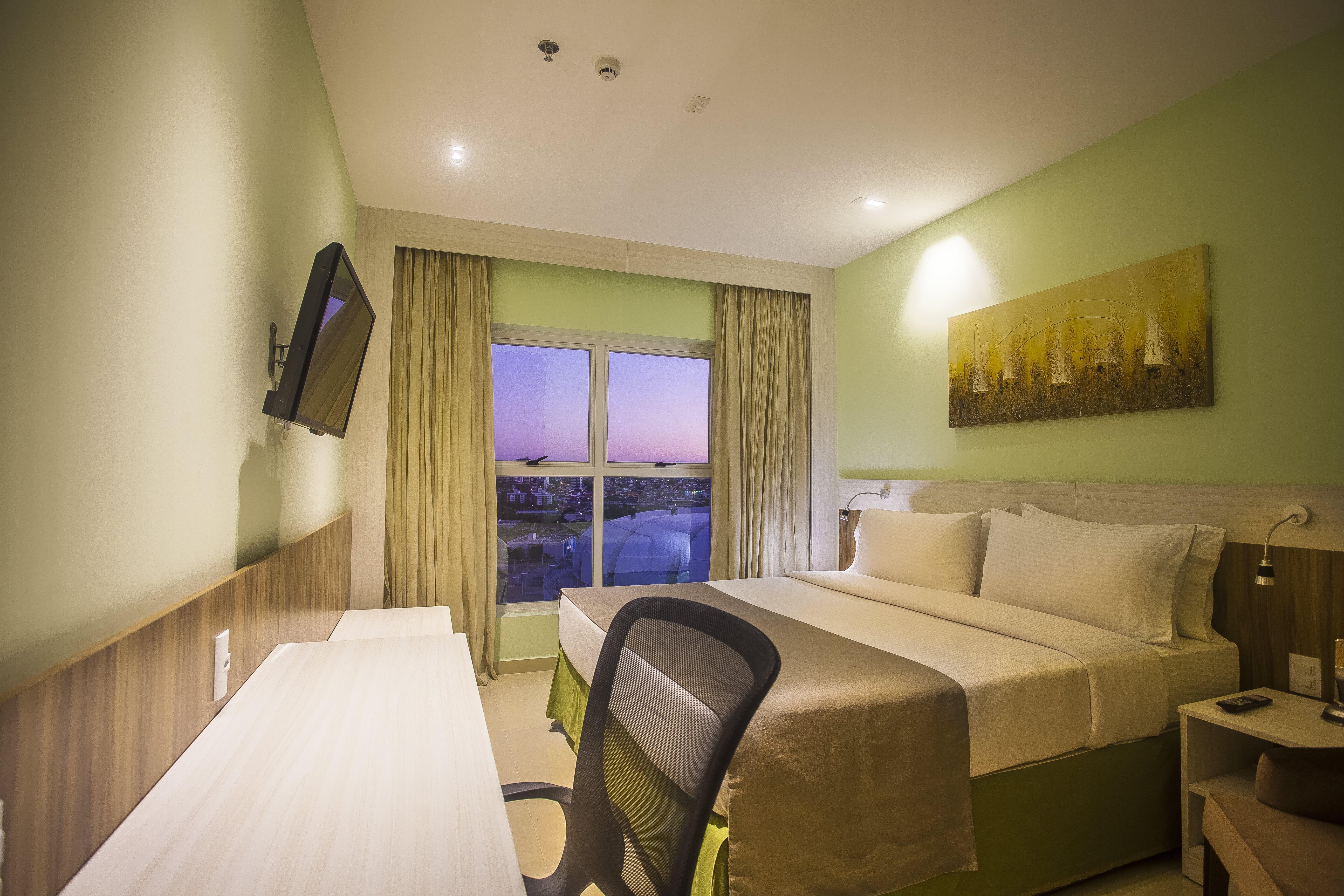 By Ihg Hotel 4*