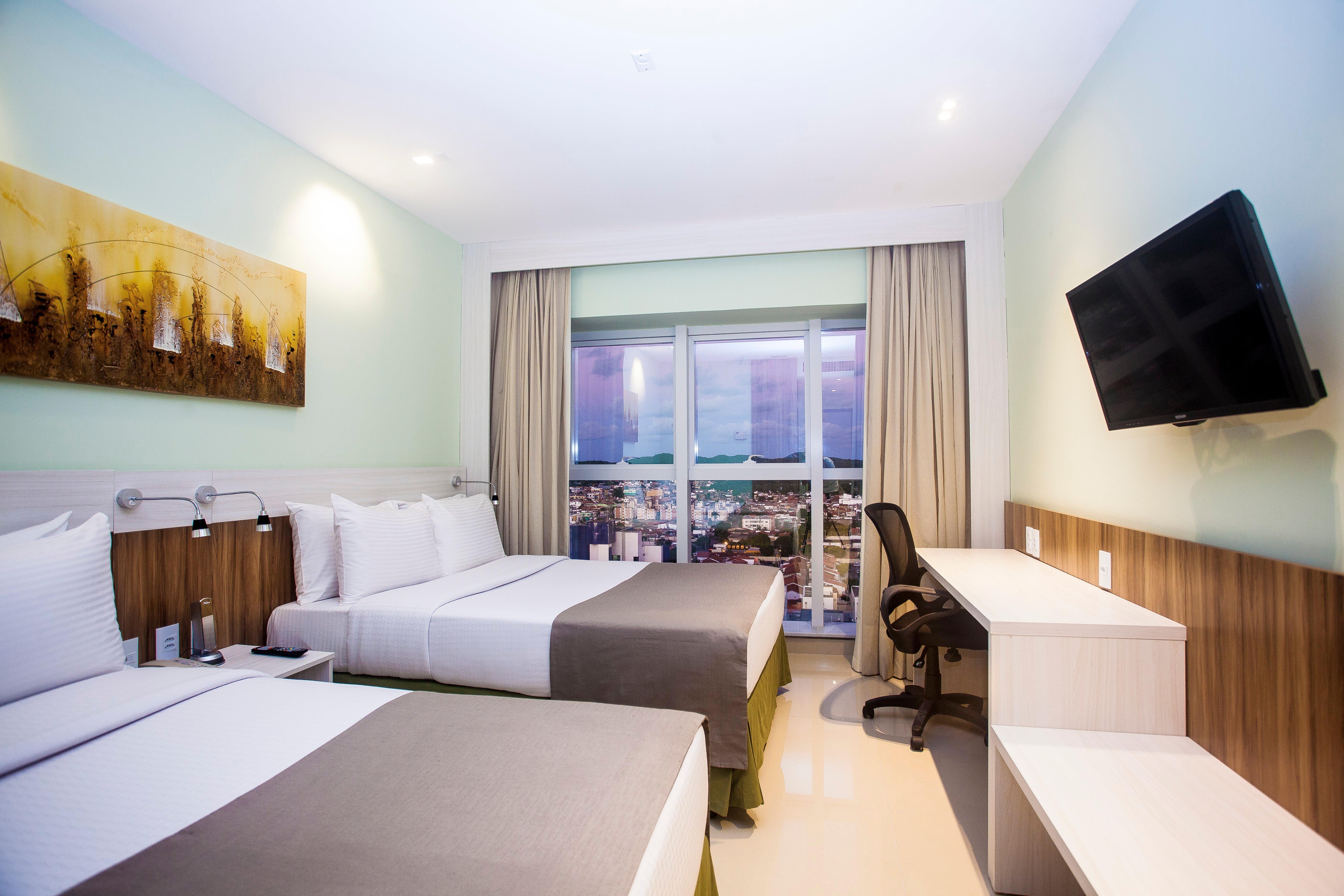 By Ihg 4*