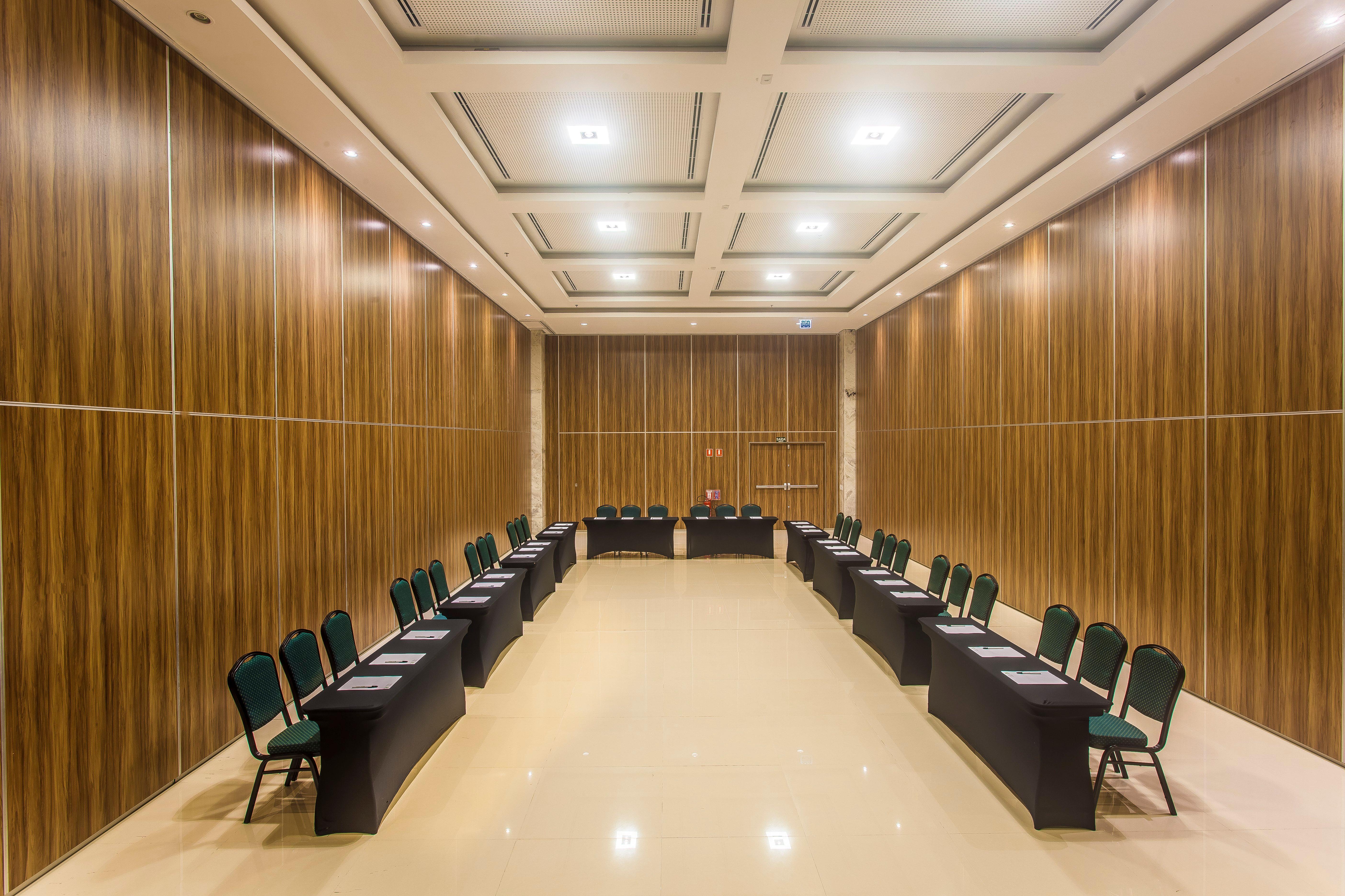 Hotel By Ihg 4*